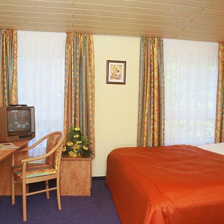 Kaerntner Stub'N Hotel Königslutter am Elm Room photo