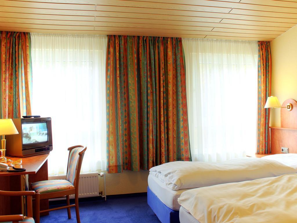Kaerntner Stub'N Hotel Königslutter am Elm Room photo