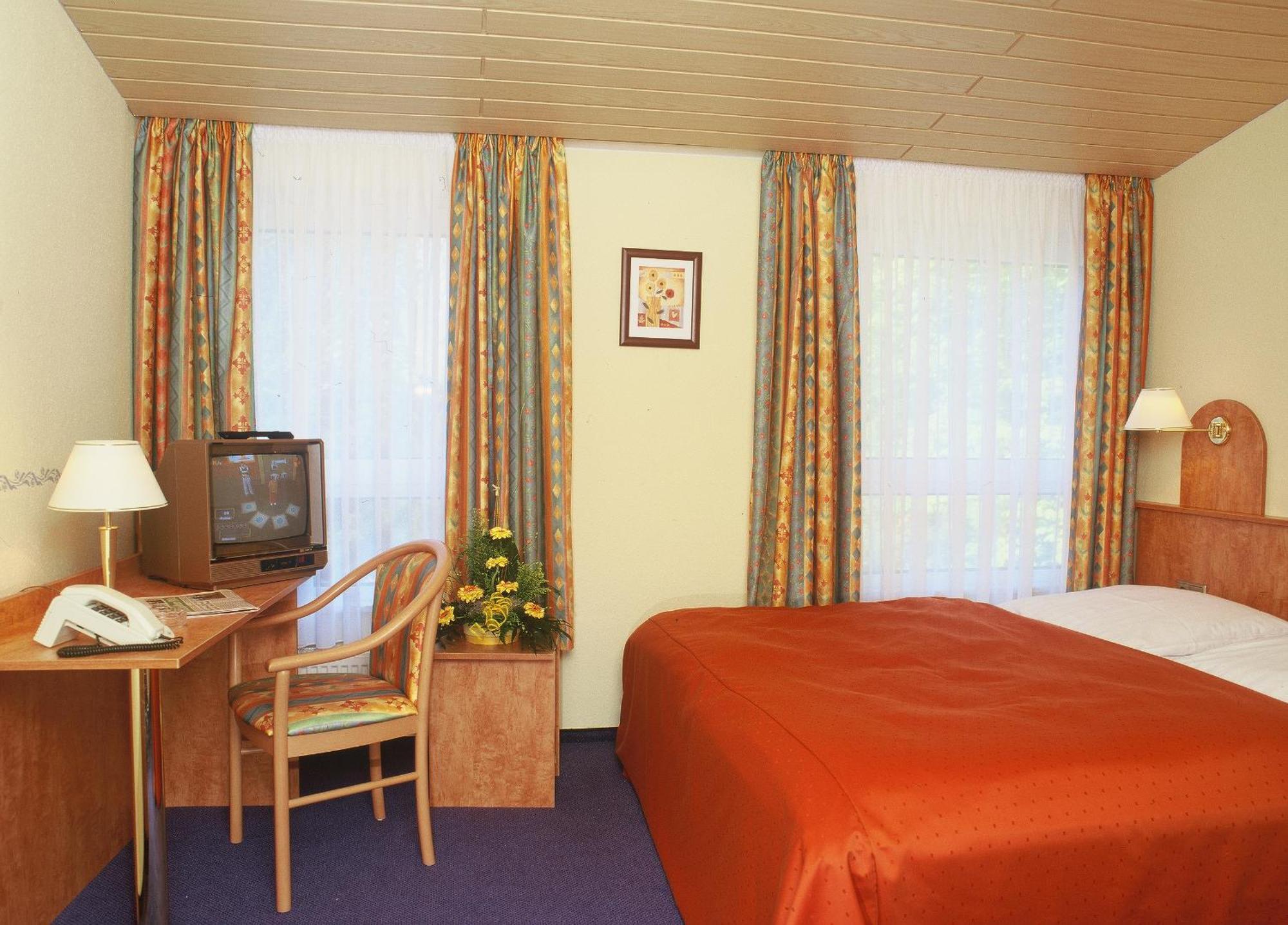 Kaerntner Stub'N Hotel Königslutter am Elm Room photo